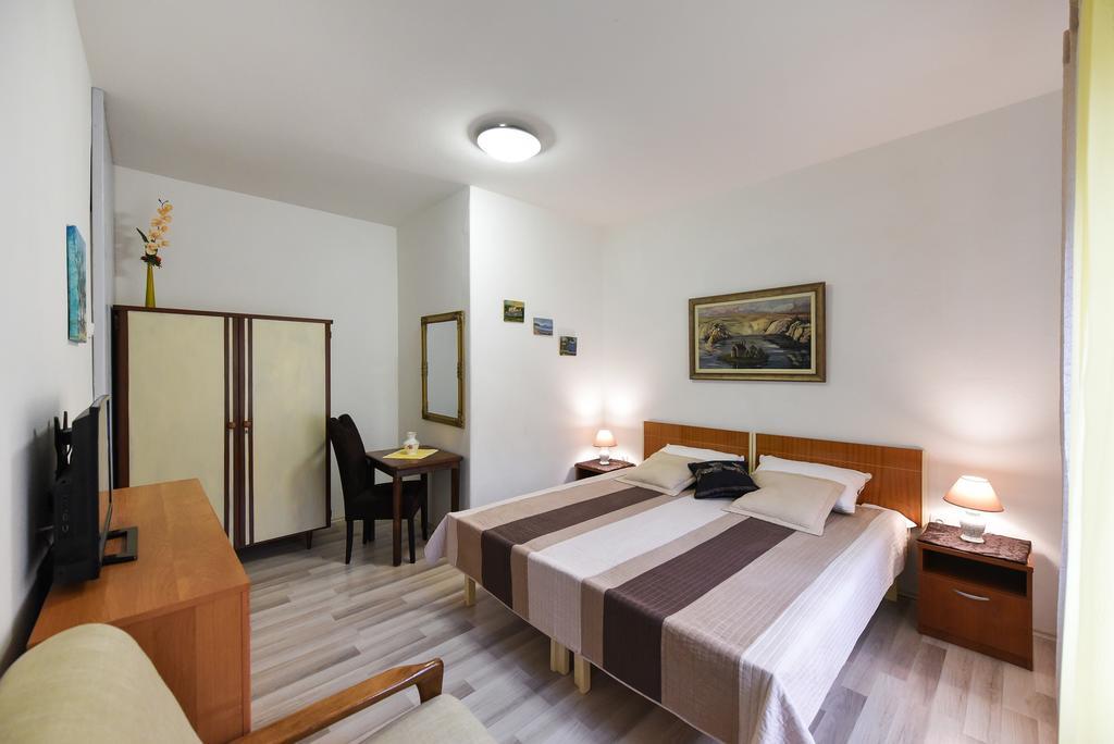 Apartments Dado Zadar Buitenkant foto